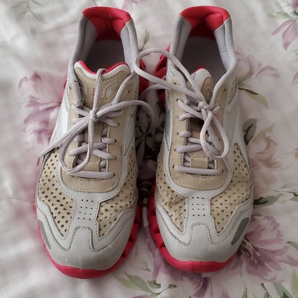 Reebok Zigtech runners - Picture 2 of 3